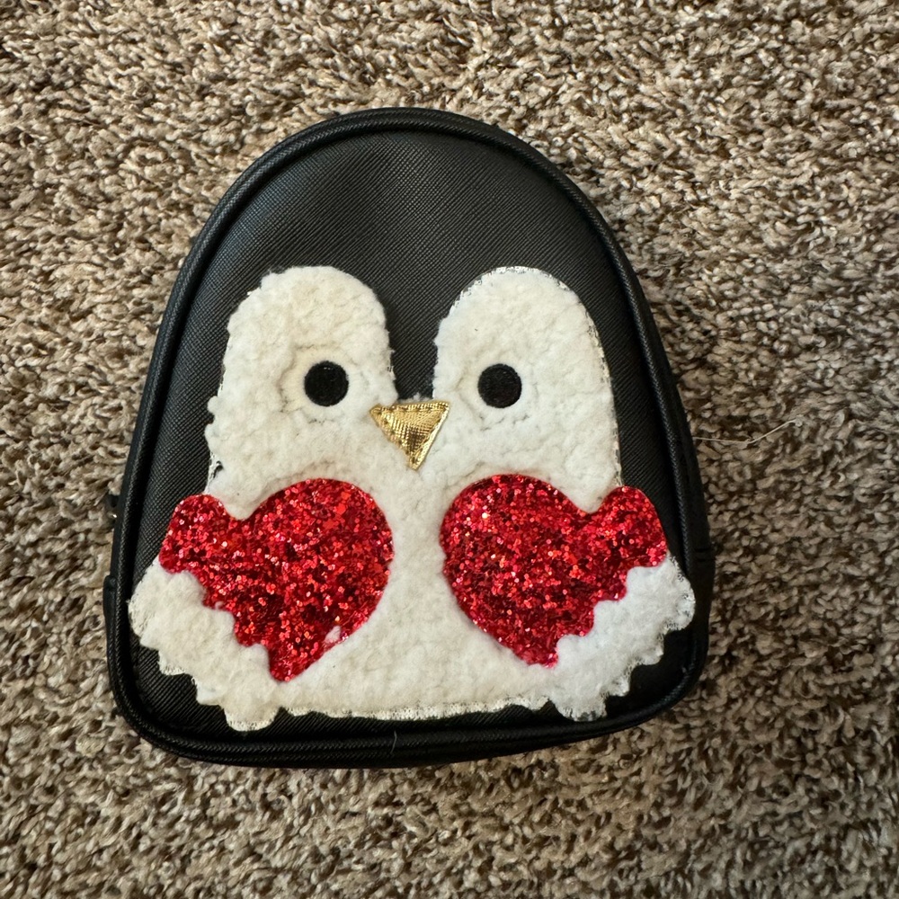 Cute penguin cosmetic bag